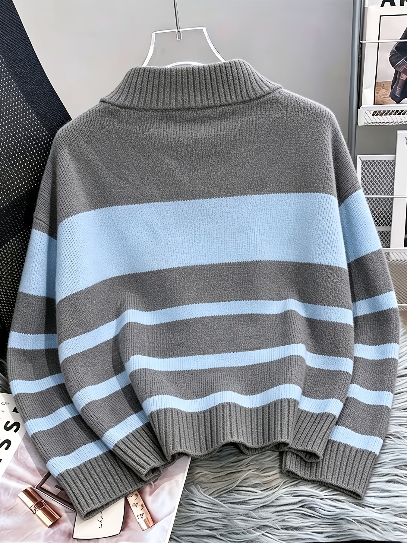 Women's Striped Zip-Up Sweater with Thickened Inner Layer