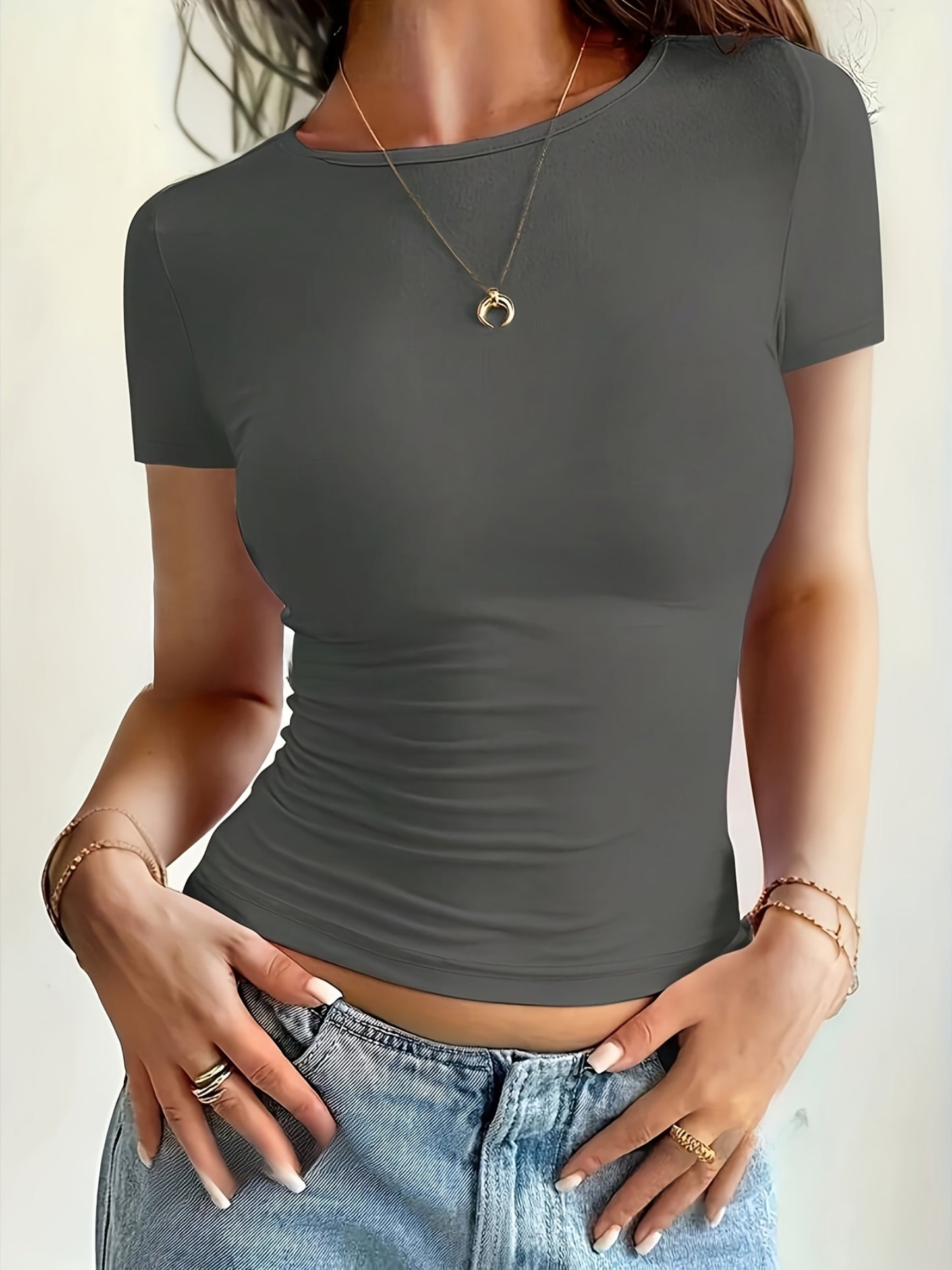Women’s Solid Color Fitted Short-Sleeve T-Shirt for Summer