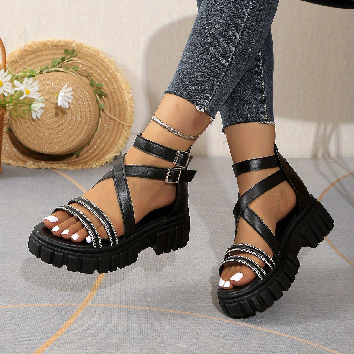 Women'S Summer Chunky Platform Sandals - Open-Toe Design with Adjustable Buckle Straps, White Faux Cover  Thick TPR Sole for Beach, Casual  Everyday Wear, Strappy Sandals, Beach Footwear, Stylish Footwear, Durable Footwear