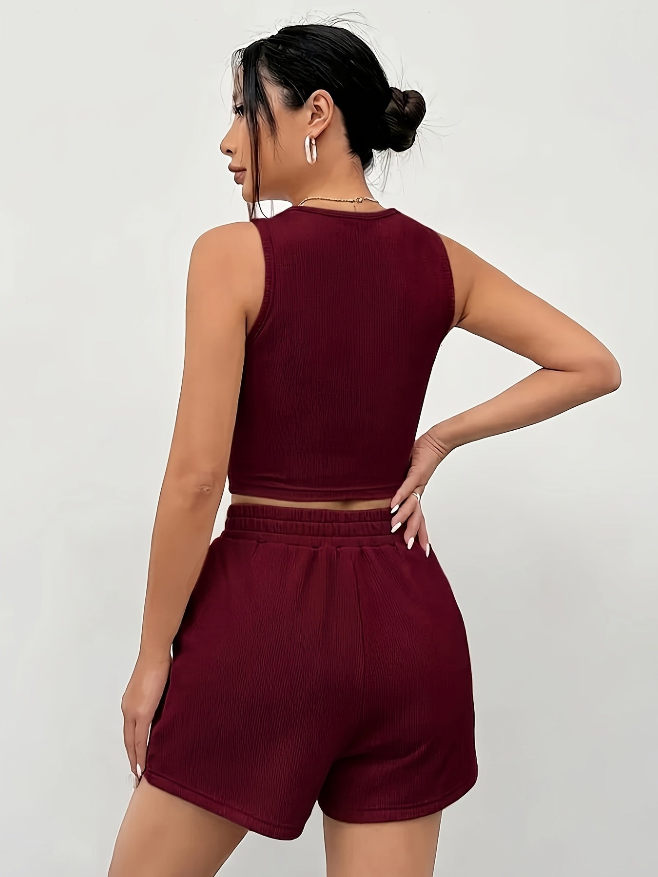 Women’s Fitted Tank Top and Shorts Set for Spring Summer