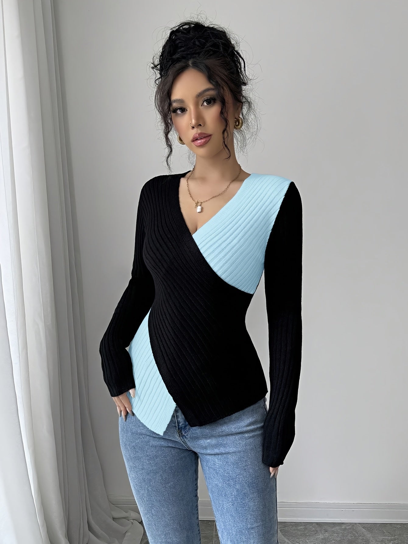 Women'S Elegant Color Block Long Sleeve T-Shirt - V-Neck, Slim Fit, & Pink, Comfortable & Stylish for Spring/Fall, Versatile Casual or Dressy Outfits, Versatile Fashion | Vneck Top | Construction, Ladies T Shirts