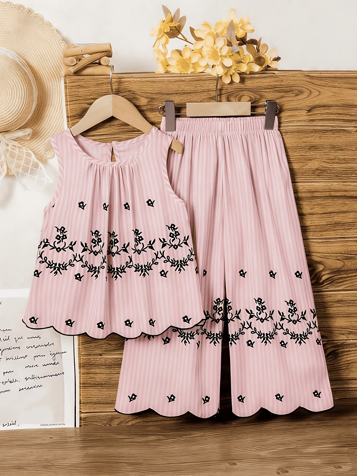Girls' Retro Floral Striped Sleeveless Top & Wide Leg Pants Set