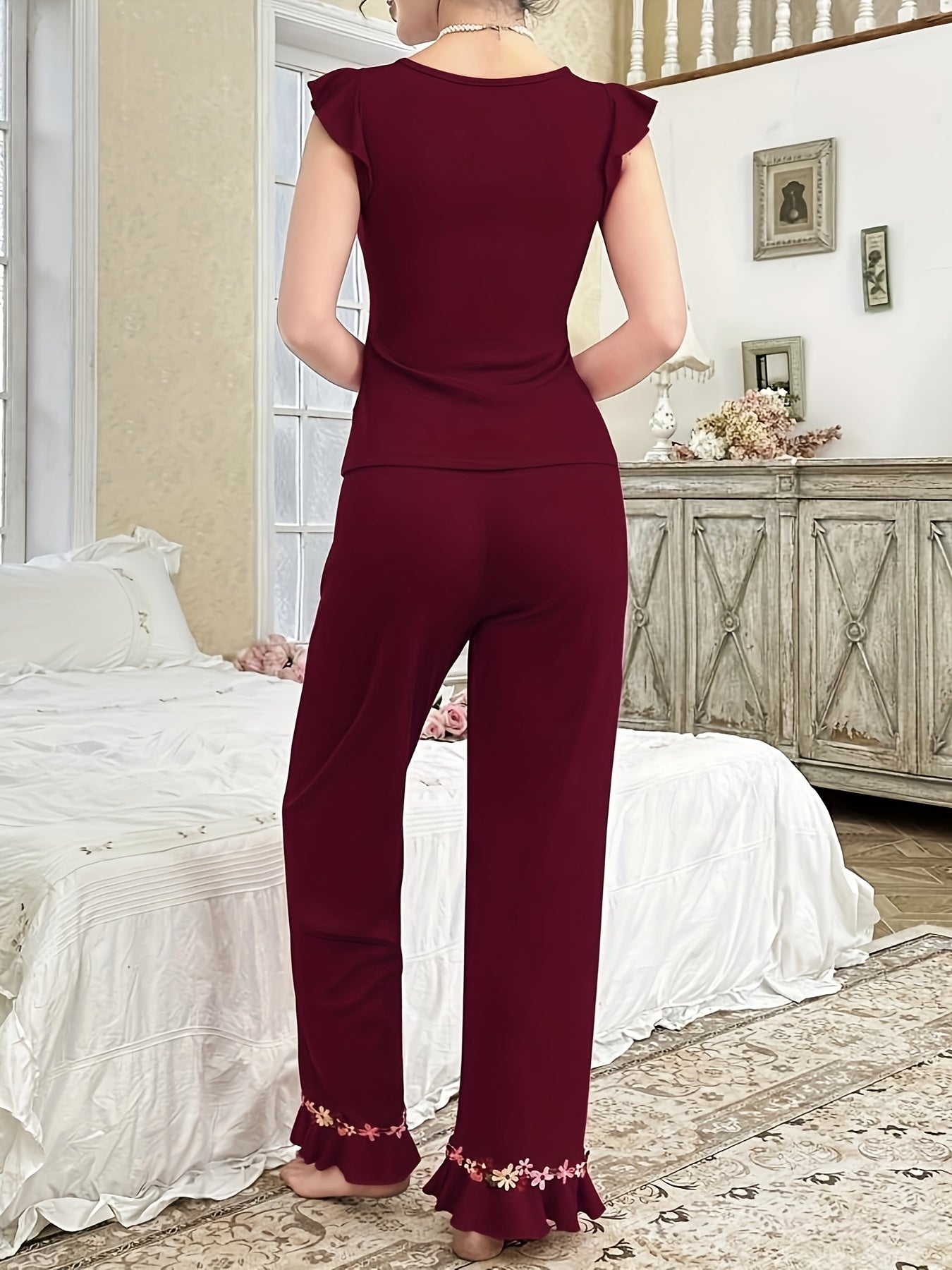 Simple Sweet Fashion Square Neck Embroidered Colorful Small Flower Top and Pants Ruffle Hem Embroidered Flower Two-Piece Pajama Set for Home