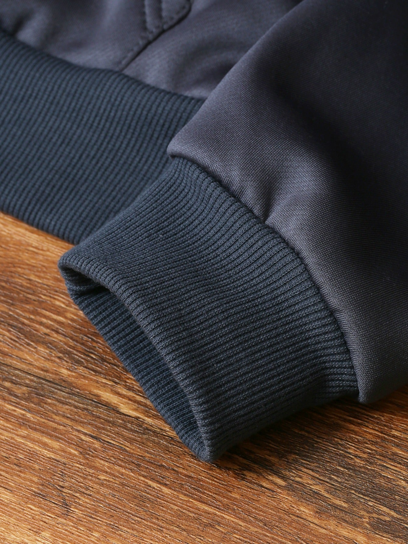 Women'S Thick Fleece Hooded Sweatshirt with Cute Bear Print & Plush - Cozy Winter Warmth, Drawstring Hood & Pockets, Casual Retro Style, Machine Washable For Fall/winter Commuting & Daily Wear, Winter Sweatshirt, Seasonal Fas