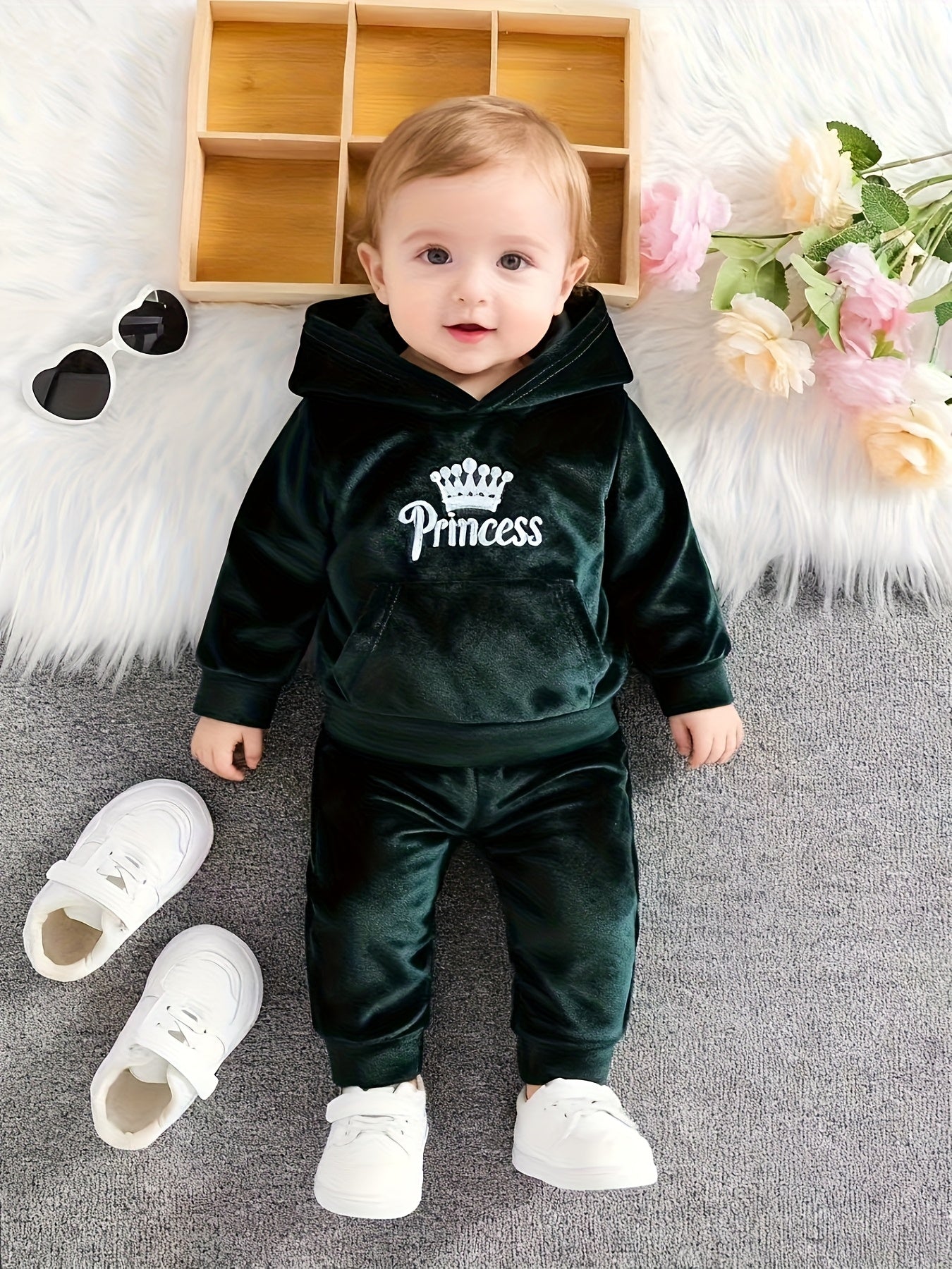 Girls' Long Pants Set, Burgundy Hooded Sweatshirt & Sweatpants, New Autumn Winter Warm Pullover Top, Fabric Two-Piece Set, Princess English Letter Embroidery with Pockets, Festive Holiday Outfit for Baby Girls, Perfect for Ou