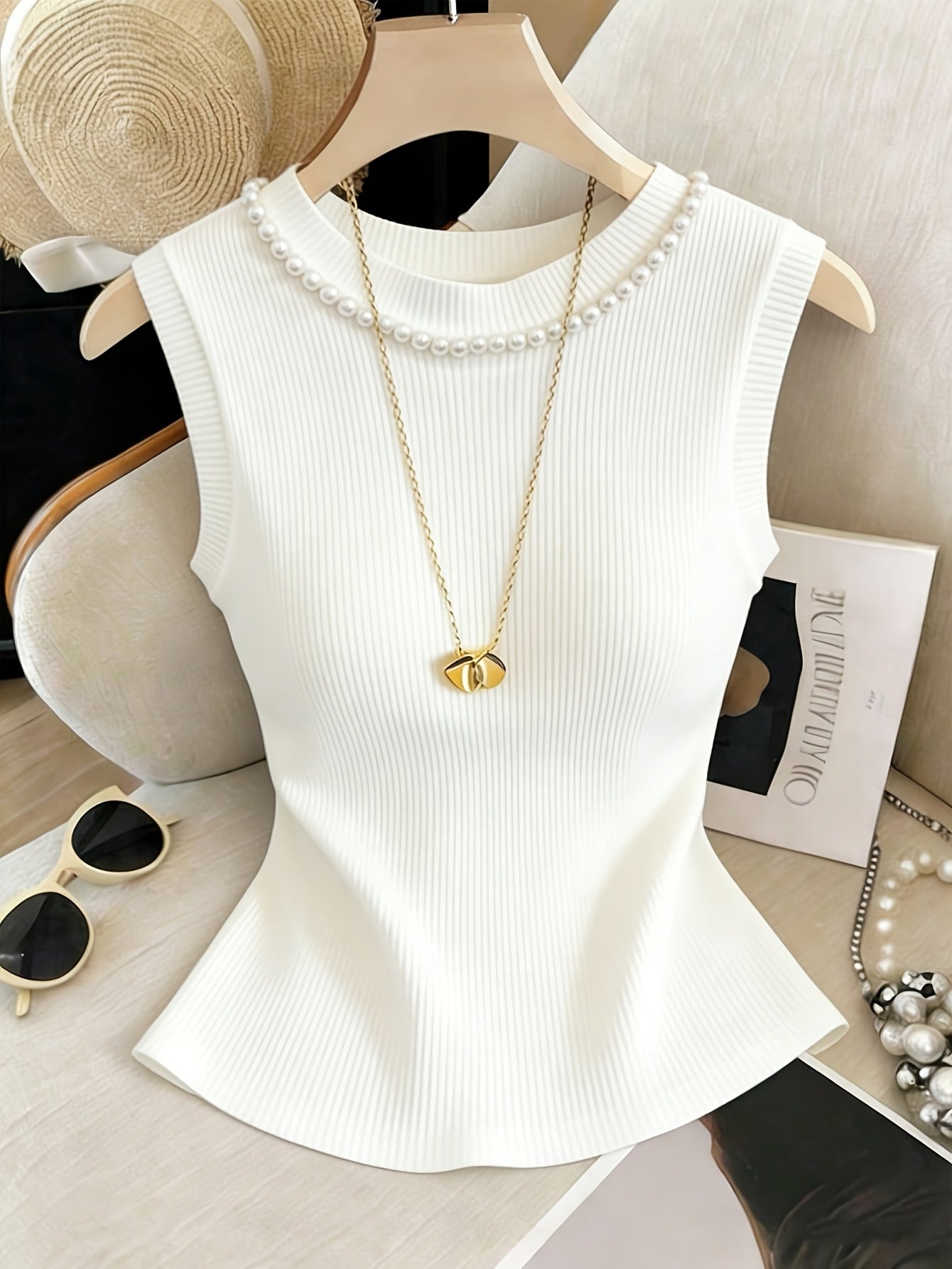Women’s Elegant Pearl-Embellished Sleeveless Slim-Fit Top