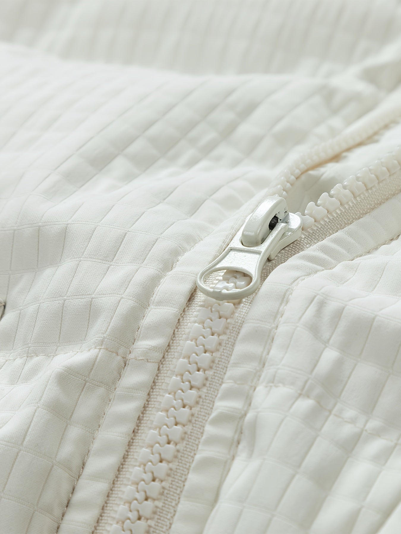 789 Men'S Stylish Thickened Winter Hooded Coat - Warm Fleece-Lined Jacket with "CONS" Letter Design, Loose Fit, White, Casual Winter Outerwear, Winter Jacket