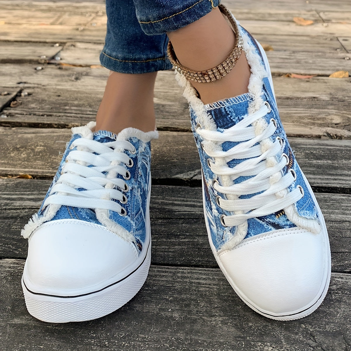 Women's Cartoon Print Sneakers, Lace Up Lightweight Soft Sole Skate Shoes, Low-top Walking Comfy Shoes plus size
