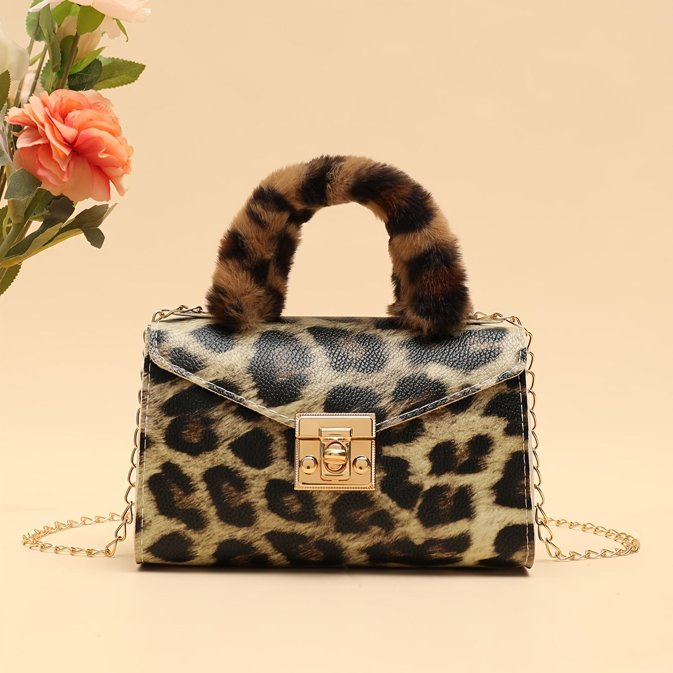 A Stylish And Soft Chain Crossbody Bag, Perfect for Daily Shopping with a Wrist Lock And Animal Print, Small Square Handbag