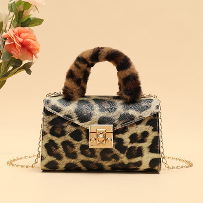 A Stylish And Soft Chain Crossbody Bag, Perfect for Daily Shopping with a Wrist Lock And Animal Print, Small Square Handbag