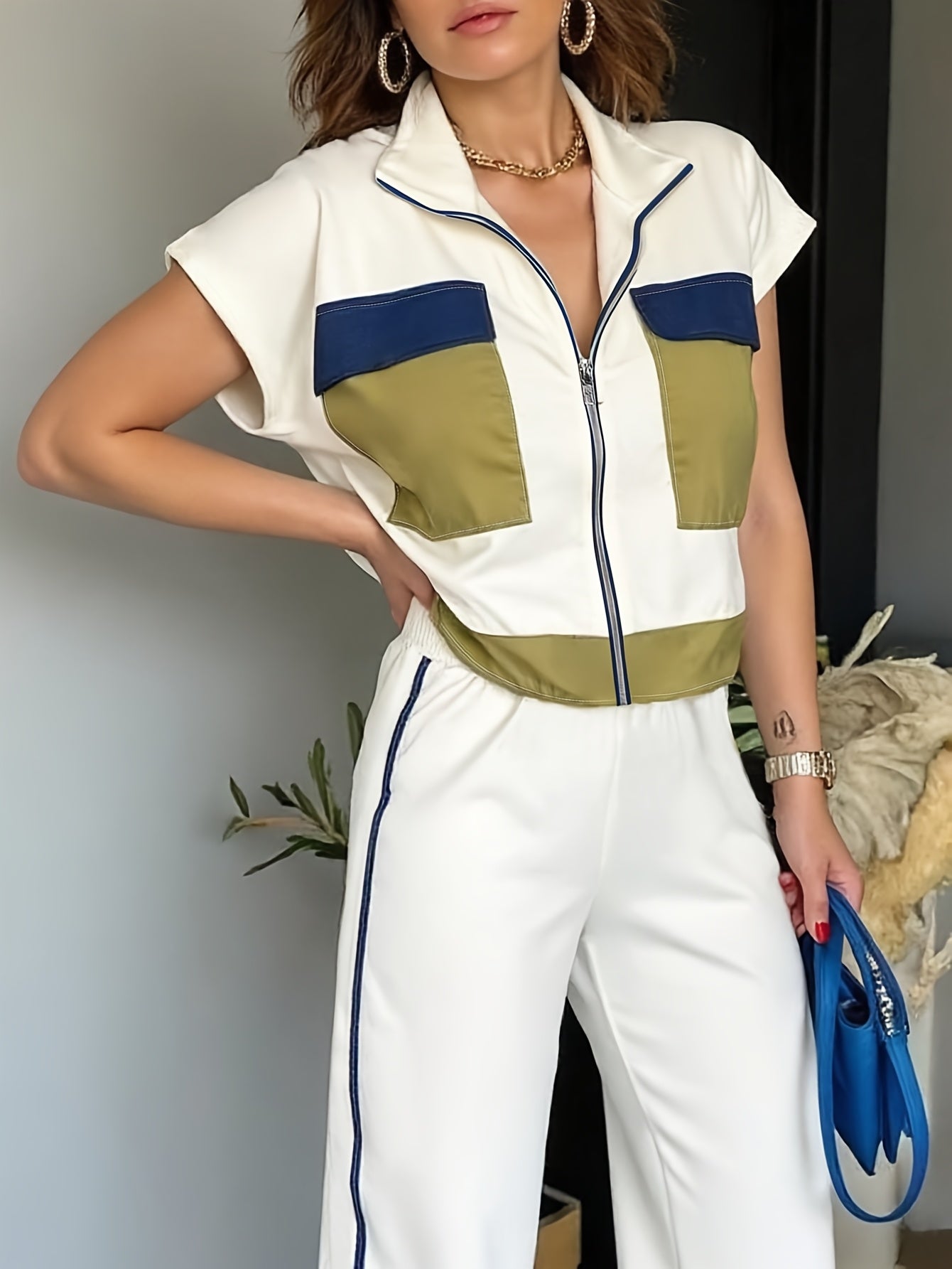 New Spring And Summer Fashion Color-Blocking Two-Piece Set Featuring a Short-Sleeve Zip Design And Wide-Leg Casual Pants for Women