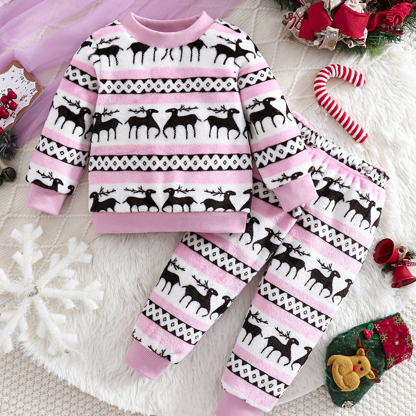 2pcs Girls' Cute Deer Print Fashionable Thick Flannel Set for Autumn/Winter, Soft and Comfortable Warm Outfit, Versatile Casual Attire with Outdoor Activities, Winter Clothing, Autumn Fashion, Stylish Kids' Wear, Playful Desi