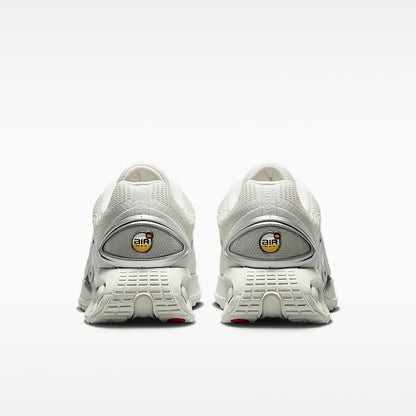 Nike Air Max DN Men's Low-Top Sneakers in Phantom Grey