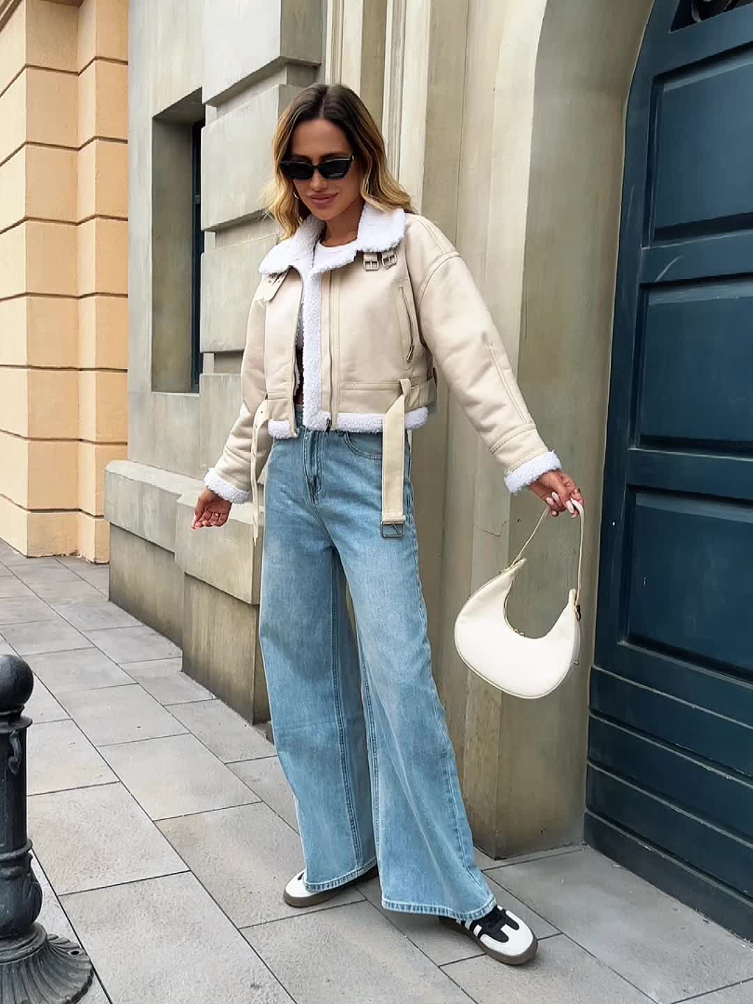 Autumn Winter women warm thickening Faux Lamb Fur Leather jacket street lapel coat with belt