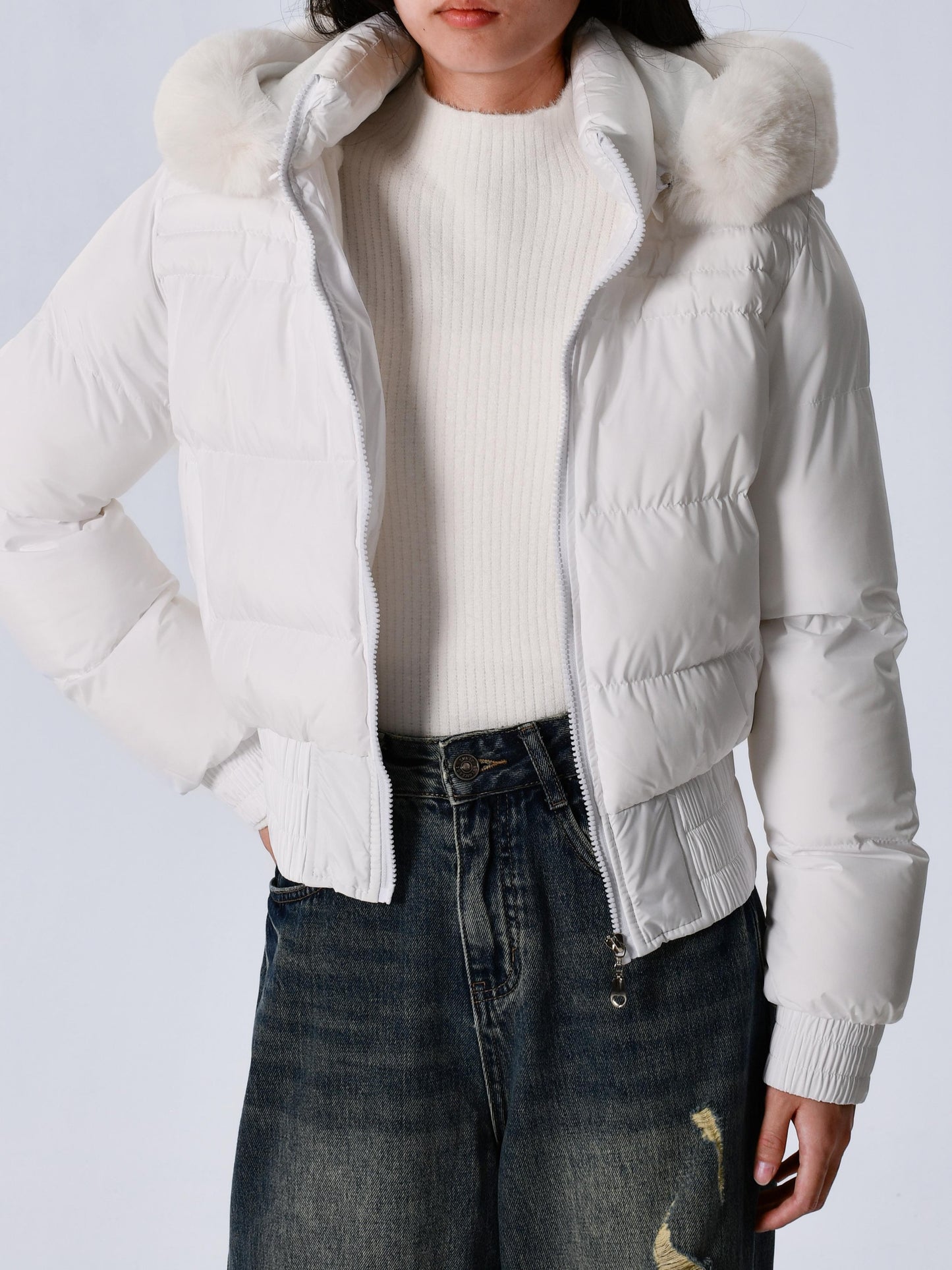 Elegant Polyester Padded Jacket for Women - 2024 Fashion Short Solid Color Coat with Thick Faux Fur Collar, Long Sleeves, Zipper Detail, Woven - Winter Warmth Casual Outerwear