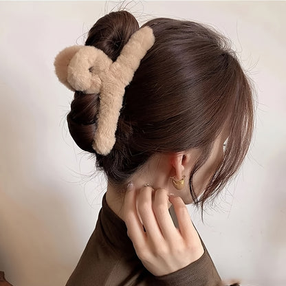 Set of Plush Large Hair Clips for Elegant & Minimalist Styles