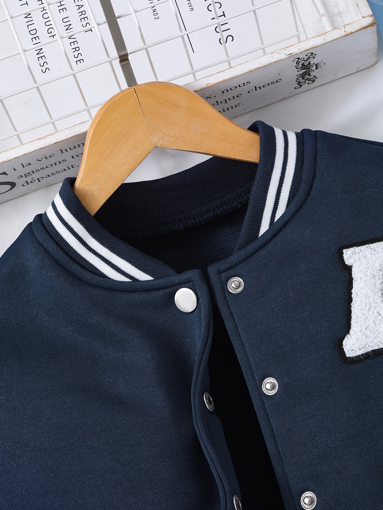 Girls' Preppy Baseball Collar Top and Pleated Skirt Set