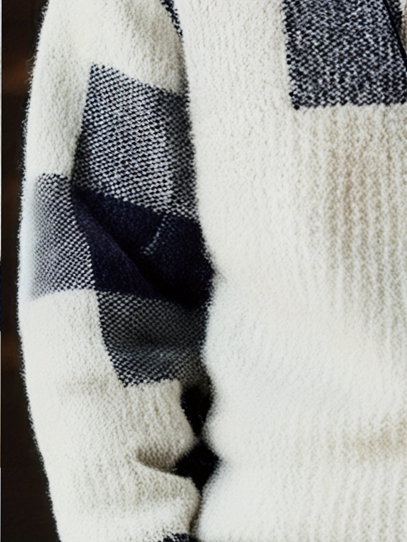 Men's Round Neck Pullover, Autumn and Winter New Styles, Trendy and Versatile, Durable, Thick and Warm, Long Sleeved, Checkered Pattern, Skin Friendly, Comfortable, Soft, Youthful and Trendy, Slim Fit, Fashionable, Business a