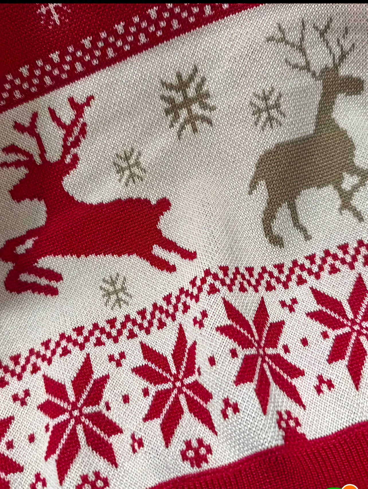 Women's Elegant Red & White Winter Sweater with Nordic Reindeer & Snowflake Pattern - Cozy Sweater for Christmas, New Year's Eve, Valentine's Day - Machine Washable Long Sleeve Round Neck Sweater in Red, White, Brown & Black