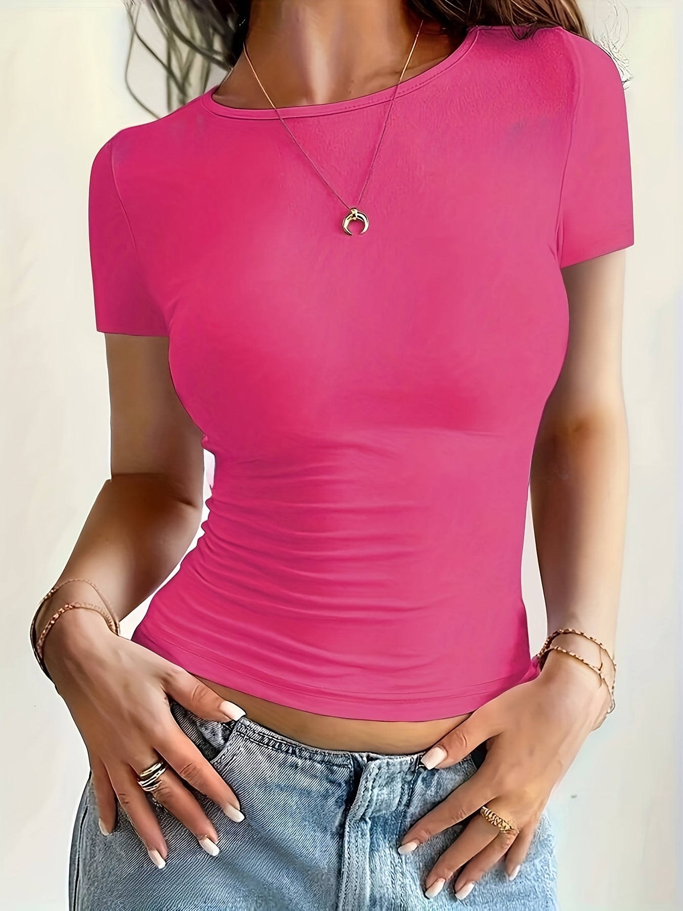 Women’s Solid Color Fitted Short-Sleeve T-Shirt for Summer