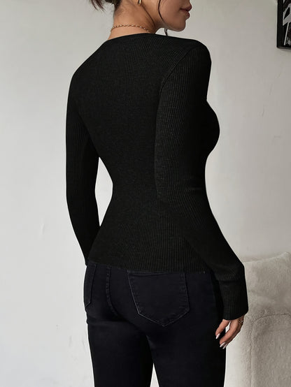 Over 500, 000 People Have Added This Stylish Long-Sleeve Top for Women to Their Carts. It Features a Cross And Hollow Design at The Neckline, Perfect for Dates And Parties, Showcasing a Fashionable And Sexy Look. Super Discou