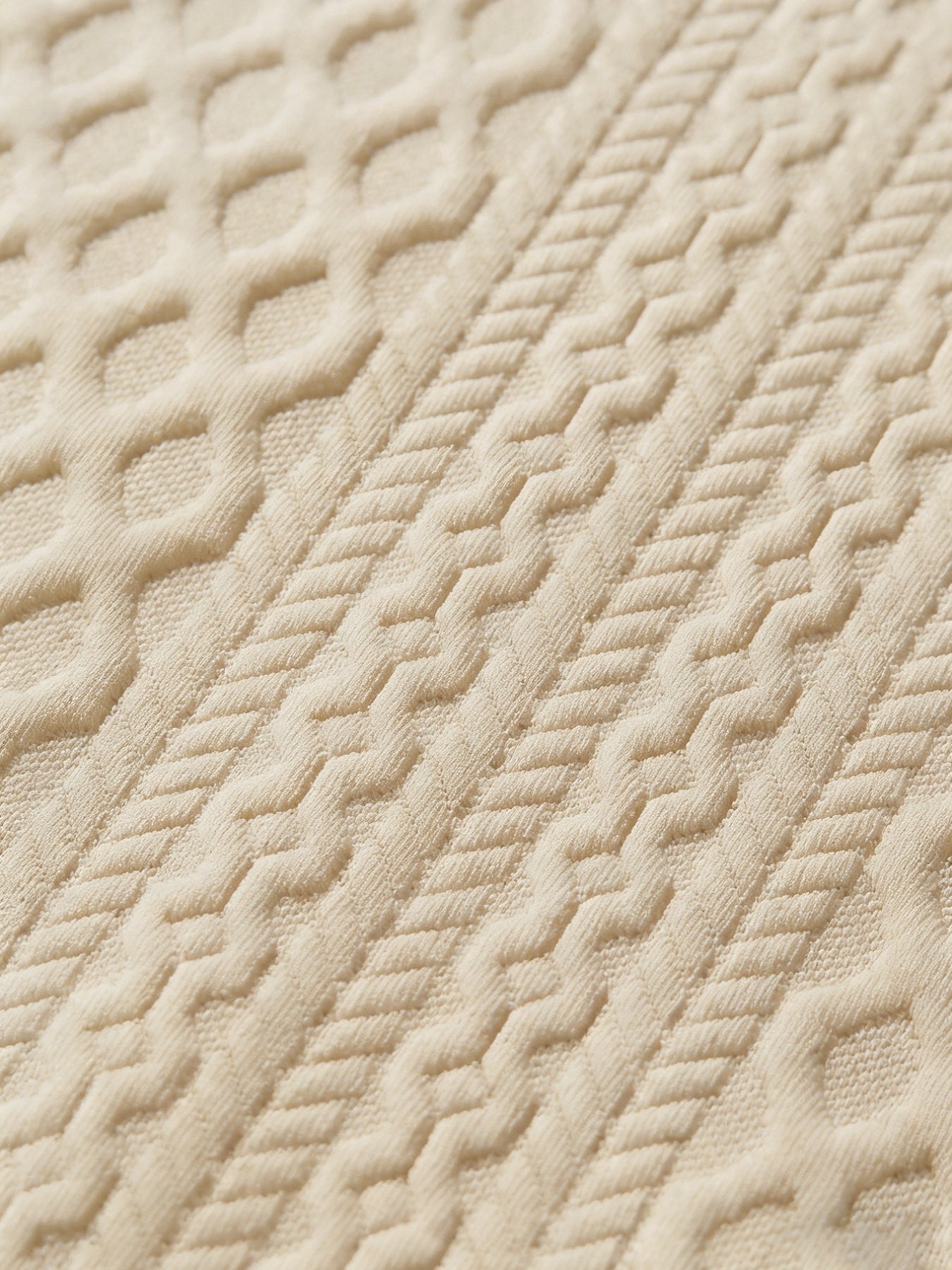 Fashionable and Simple Casual Short-sleeve T-shirt for Daily Commuting and Shopping, a Comfortable and Breathable Top for Men - ayq