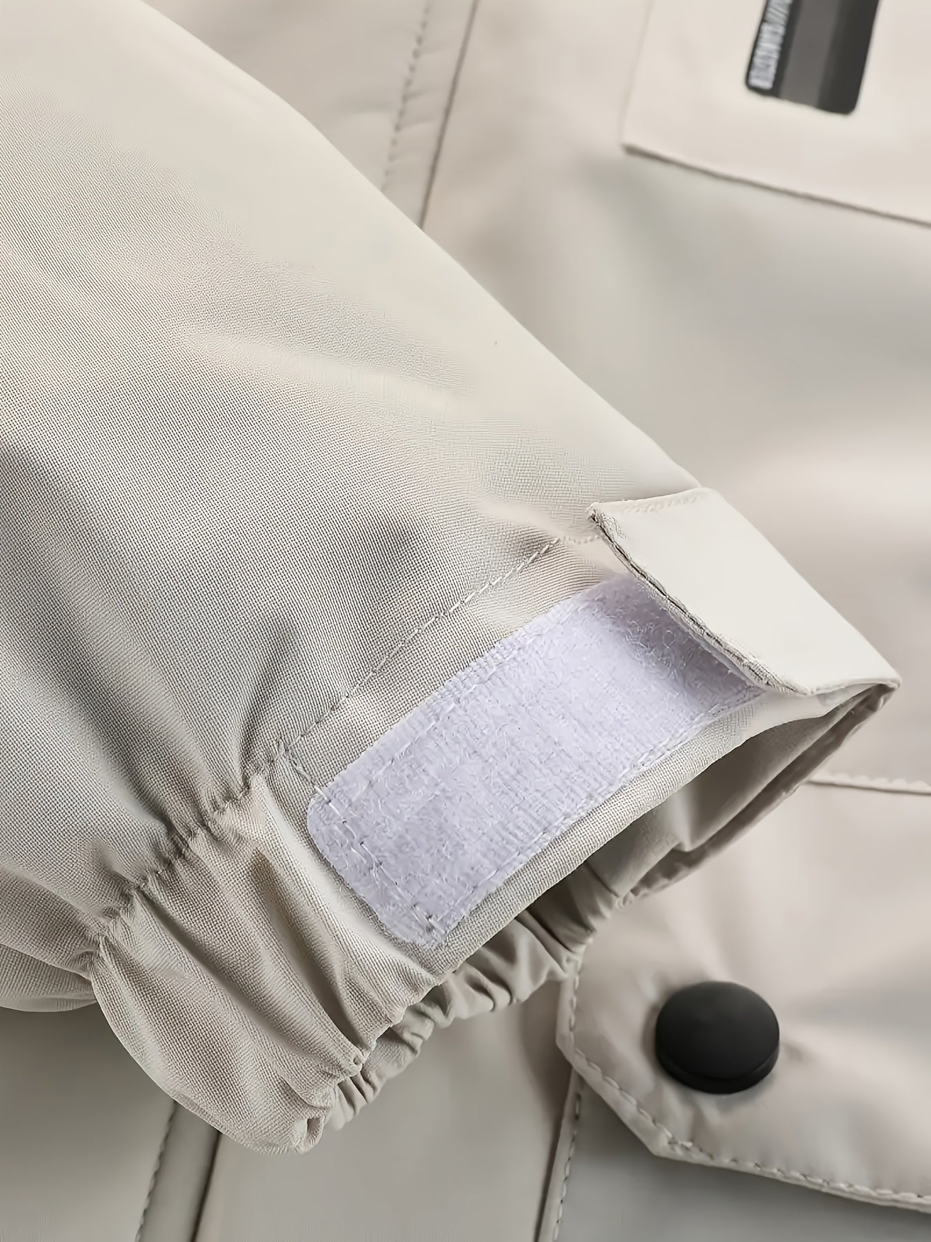 Men's Thermal Fleece-Lined Parka Jacket - Casual Outdoor Hooded Coat with Multiple Pockets, Detachable Bomber Style for Winter Adventures