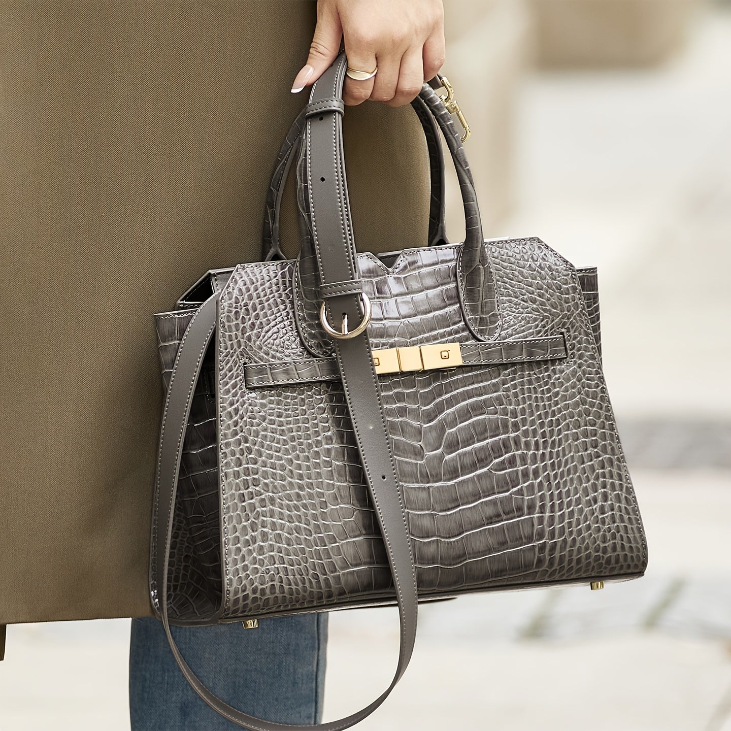 Elegant Crocodile-Pattern Leather Women's Tote & Crossbody Bag