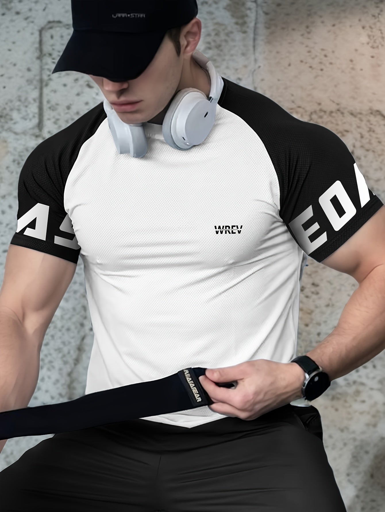 Men's Quick-Dry Breathable Mesh Sports T-Shirt - Summer Gym Workout Top with Contrast Black  White Sleeves  for Man Letter Print, Slim Fit for Running Training Casual Wear, Breathable Running Gear   Sporty Casual Tee   Mesh