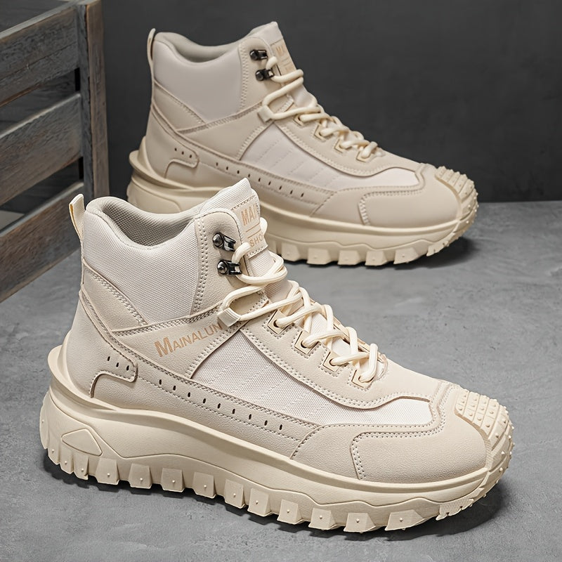 Men's Outdoor Hiking Boots with Comfortable Fabric Lining