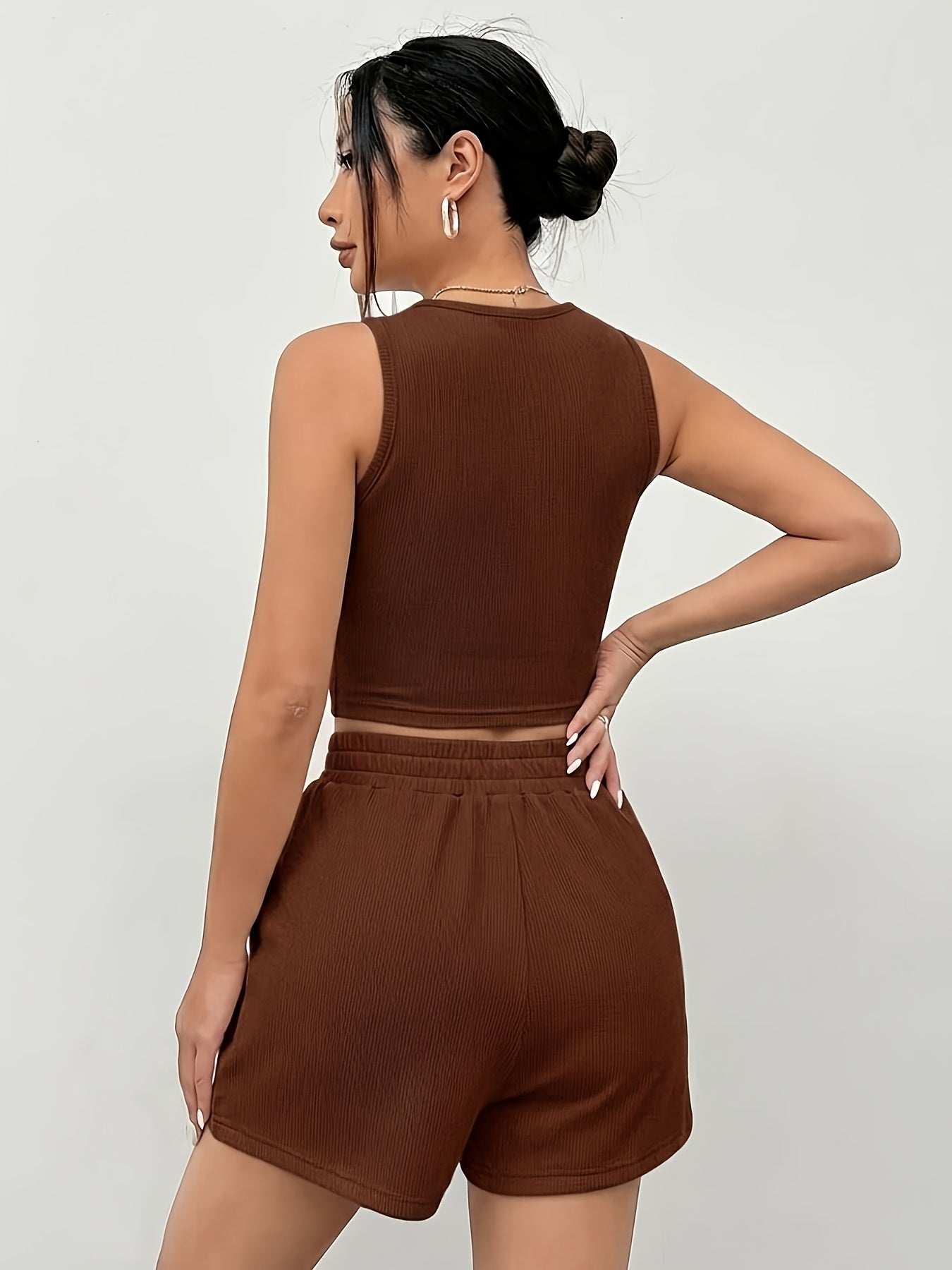 Women’s Fitted Tank Top and Shorts Set for Spring Summer