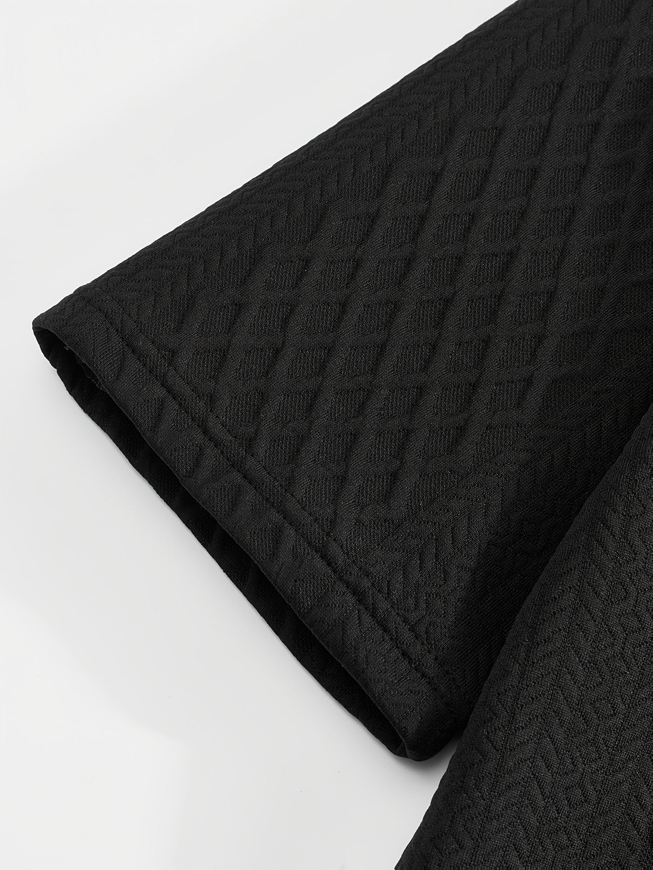 Fashionable and Simple Casual Short-sleeve T-shirt for Daily Commuting and Shopping, a Comfortable and Breathable Top for Men - ayq