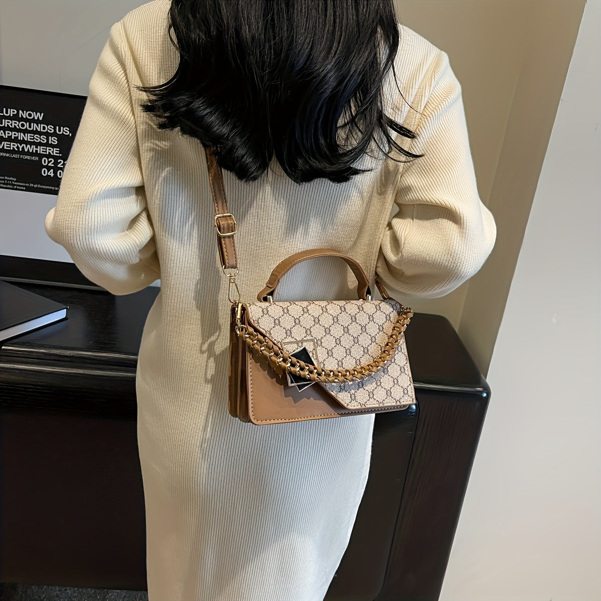 LABOONOO Geometric Chain-Link Handle Small Square Handbag - Handbag with Adjustable Strap, Zipper Closure & Polyester Lining, Deep Brown/Grey/White for Casual & Formal Occasions, Small Handbag, Versatile Purse, Decorative Cha