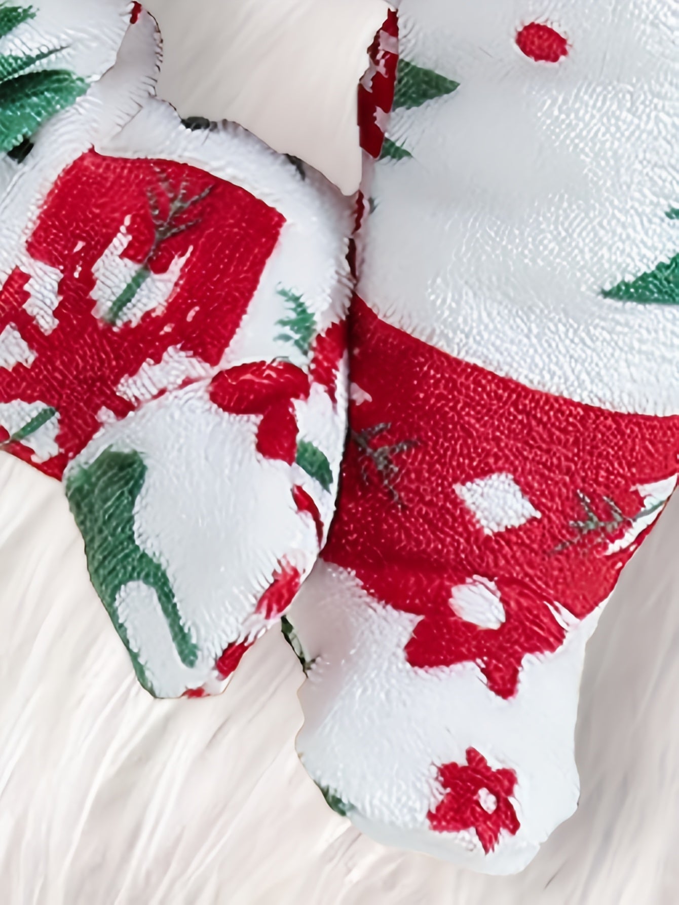 1pc Girls' Winter Warm Hooded Plush Outfit - Soft Long Sleeve Romper with Deer & Tree Pattern, Cozy Fleece Lined Leggings, Red & Green Holiday Design, for Outdoor, Christmas, New Year - Machine Washable, Perfect For Outdoor