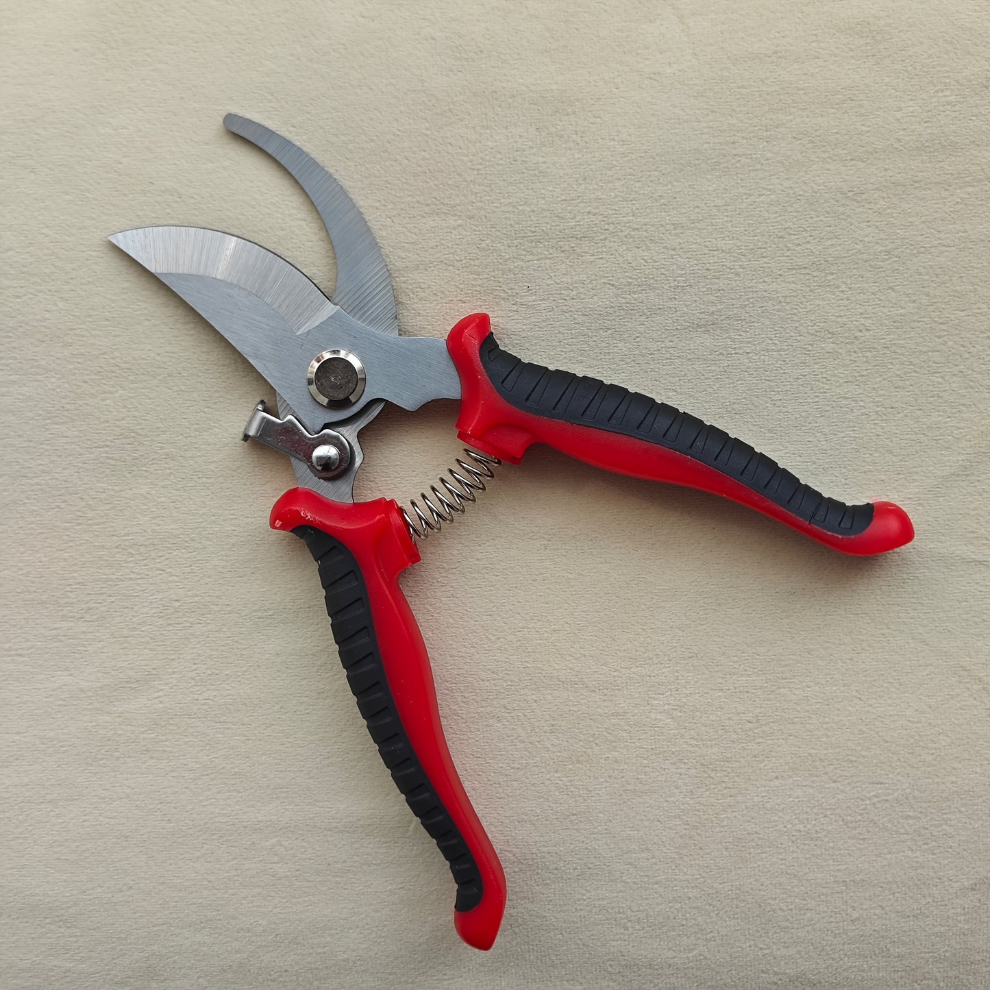 Gardening Scissors | Comfortable Grip, Spring-Assisted, Sharp and Non-Slip, Ideal for Pruning Branches and Flowers, Modern Stainless Steel Blades - ayq