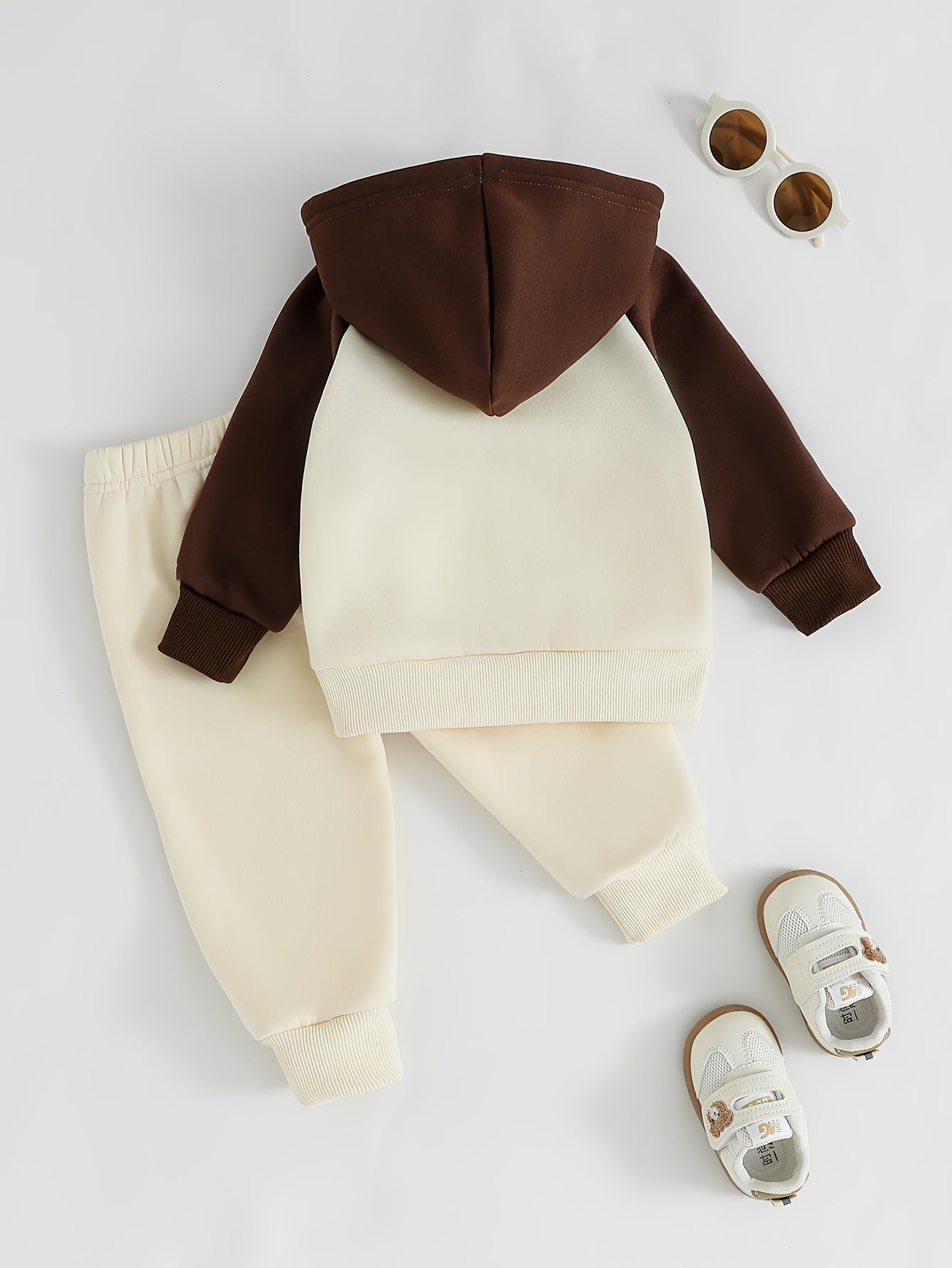 Boys' Fall Hoodie Set with Bear Patch and Casual Pants