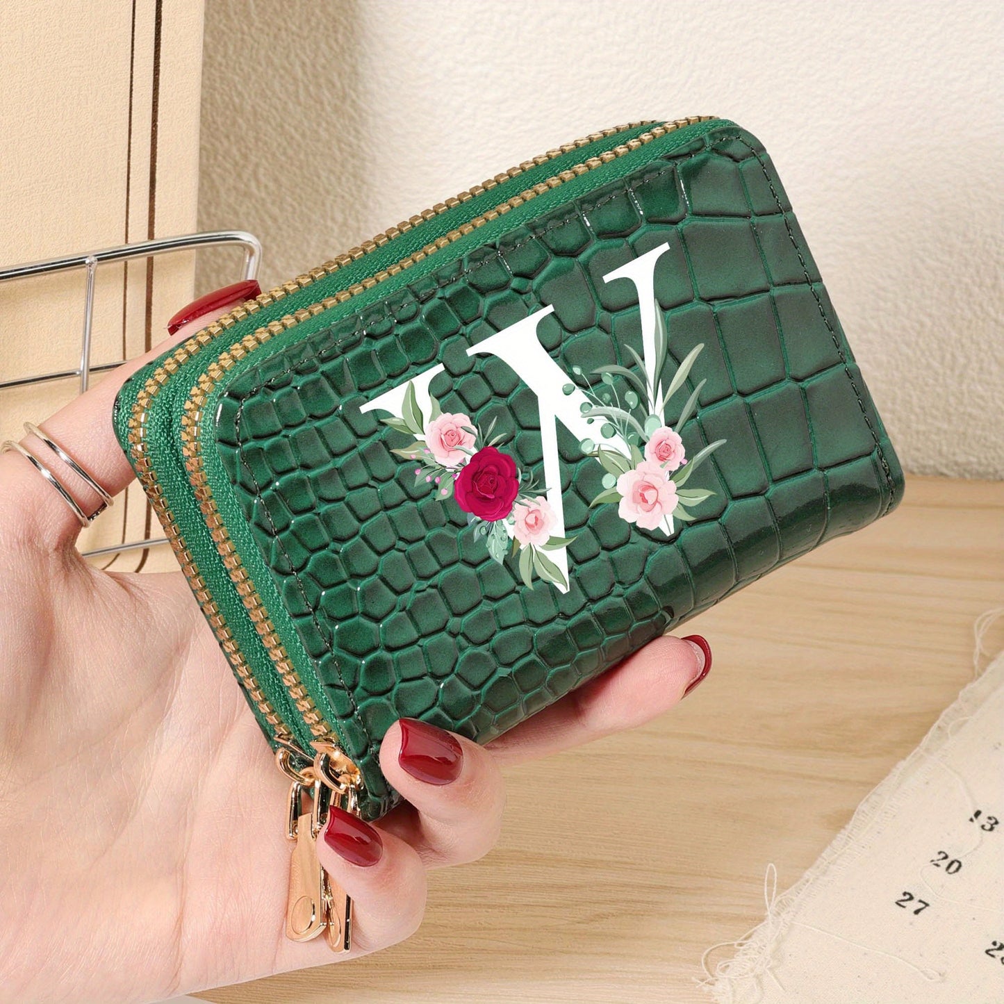 Minimalist Women'S Short Wallet Featuring a Double Zipper Design, with a Crocodile A-Z Letter Pattern. This Stylish Handbag Also Serves As a Fashionable Coin Wallet, Perfect for Travel, Back-To-School, Or Parties.