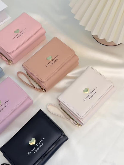 New Women'S Short Wallet, Cute Korean-Style Heart-Shaped, Large Capacity with Multiple Card Slots, Trendy Tri-Fold Design.