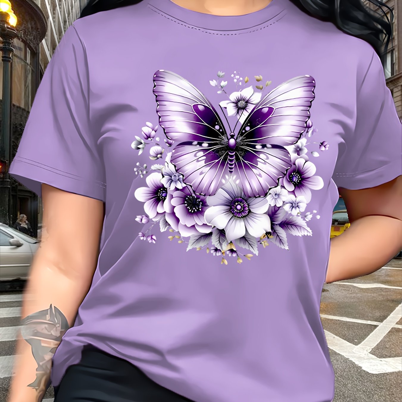 Circle Chic Butterfly Print T-Shirt - Exquisite Design, Casual Round Neck Top - Breathable and Lightweight, Perfect for Spring/Summer Wardrobe
