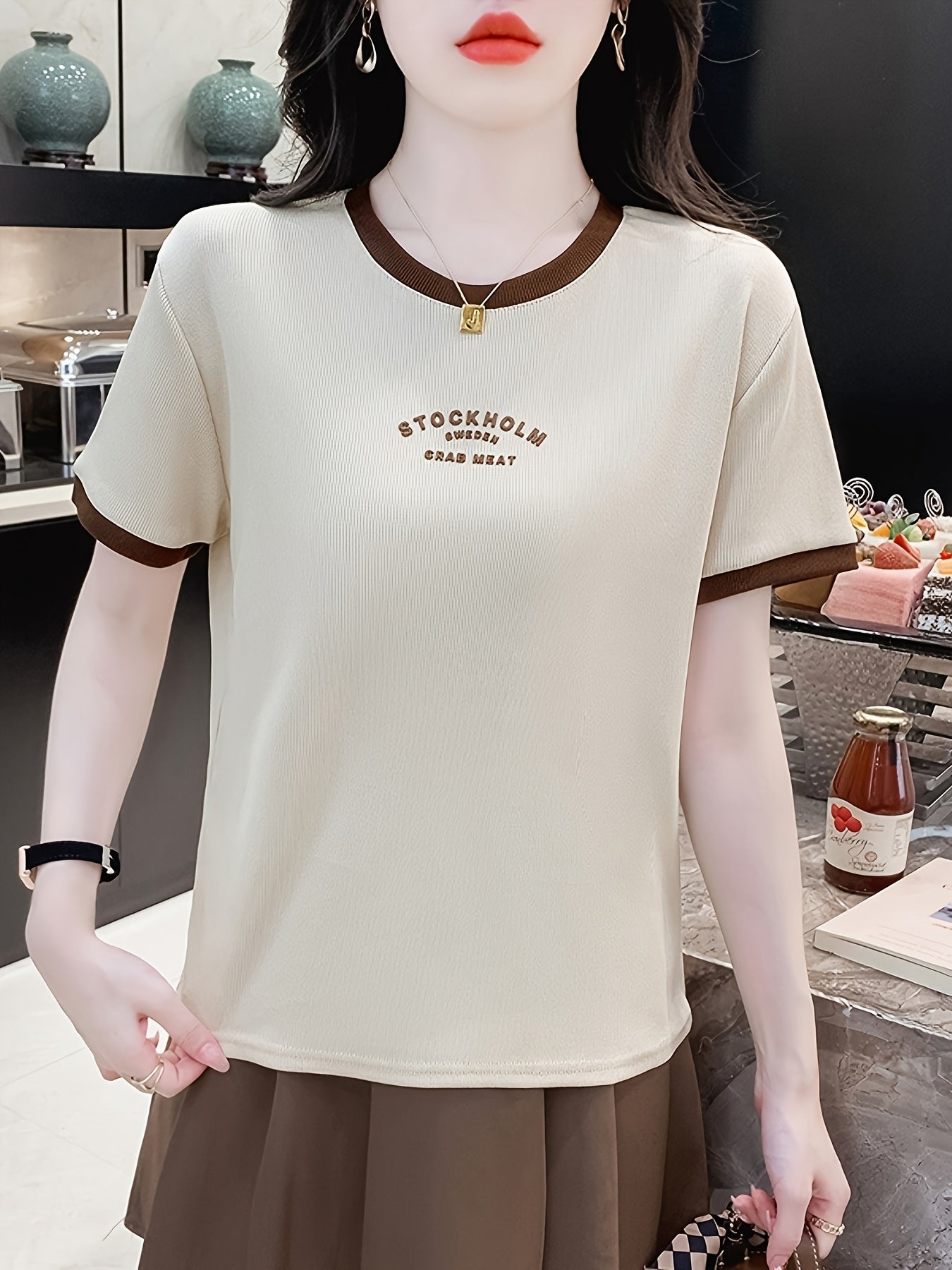 Women’s Color-Blocked Cotton T-Shirt with Elegant Shoulder Design