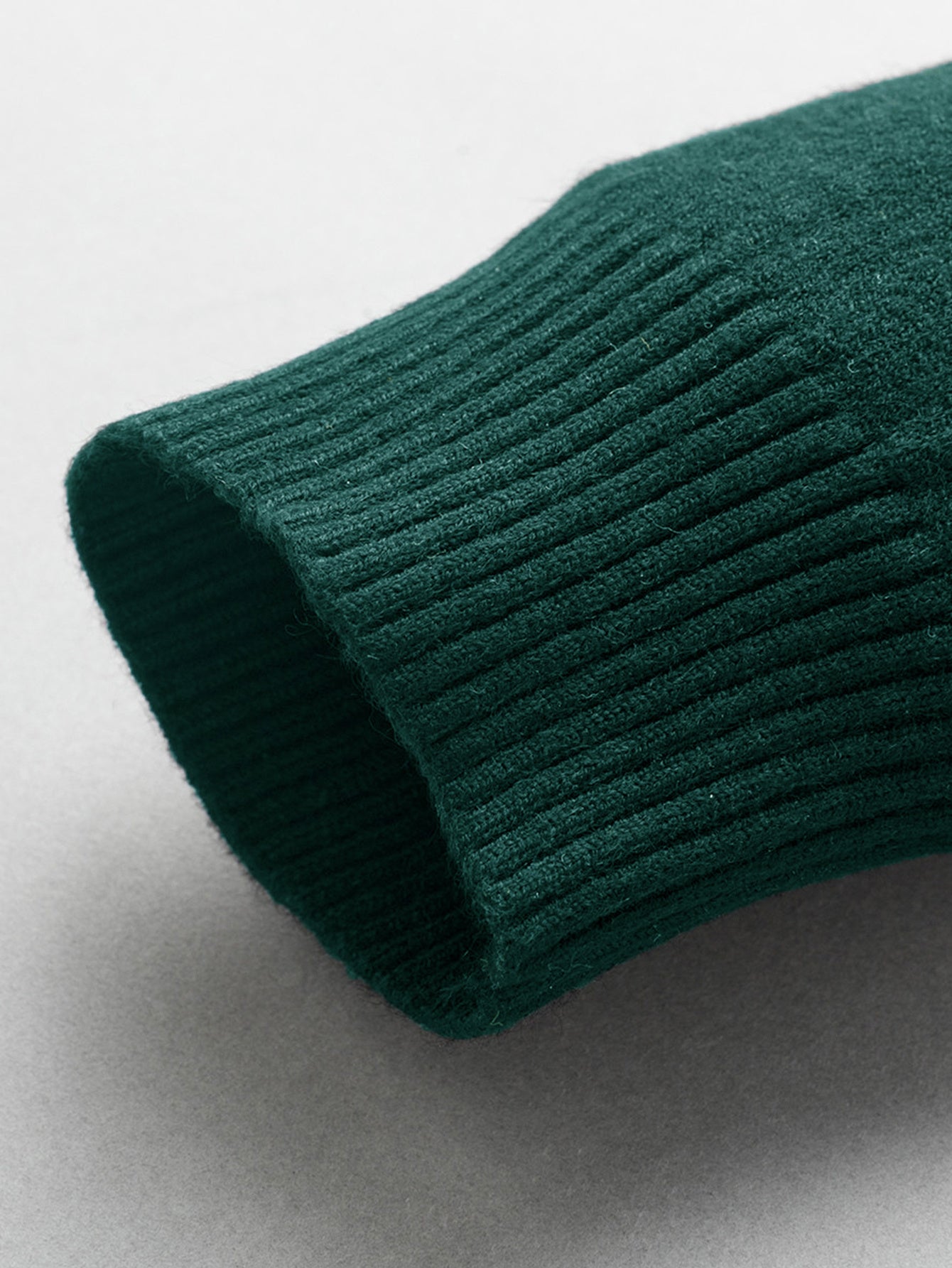 Men's High Neck Fashion Warm Comfortable Soft Skin-Friendly Commuter Sweater Inner Layer 1NG01