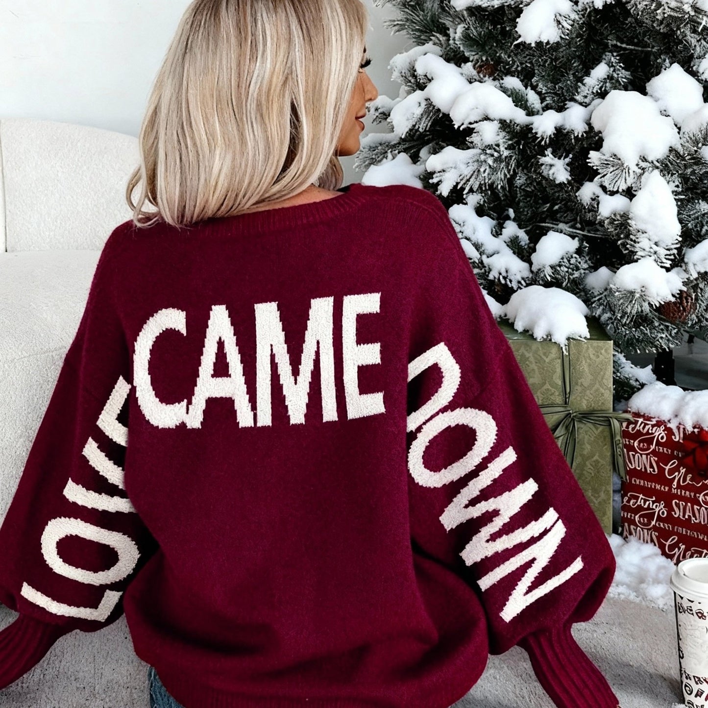 Autumn/Winter New Arrival Niche Cardigan for Women, Lazy Style Sweater Top with Wine Red and Coffee Color Letter Print, Round Neck Pullover with Designer Pattern, Casual Elegant Winter Top, Urban Commute Basic Versatile Style