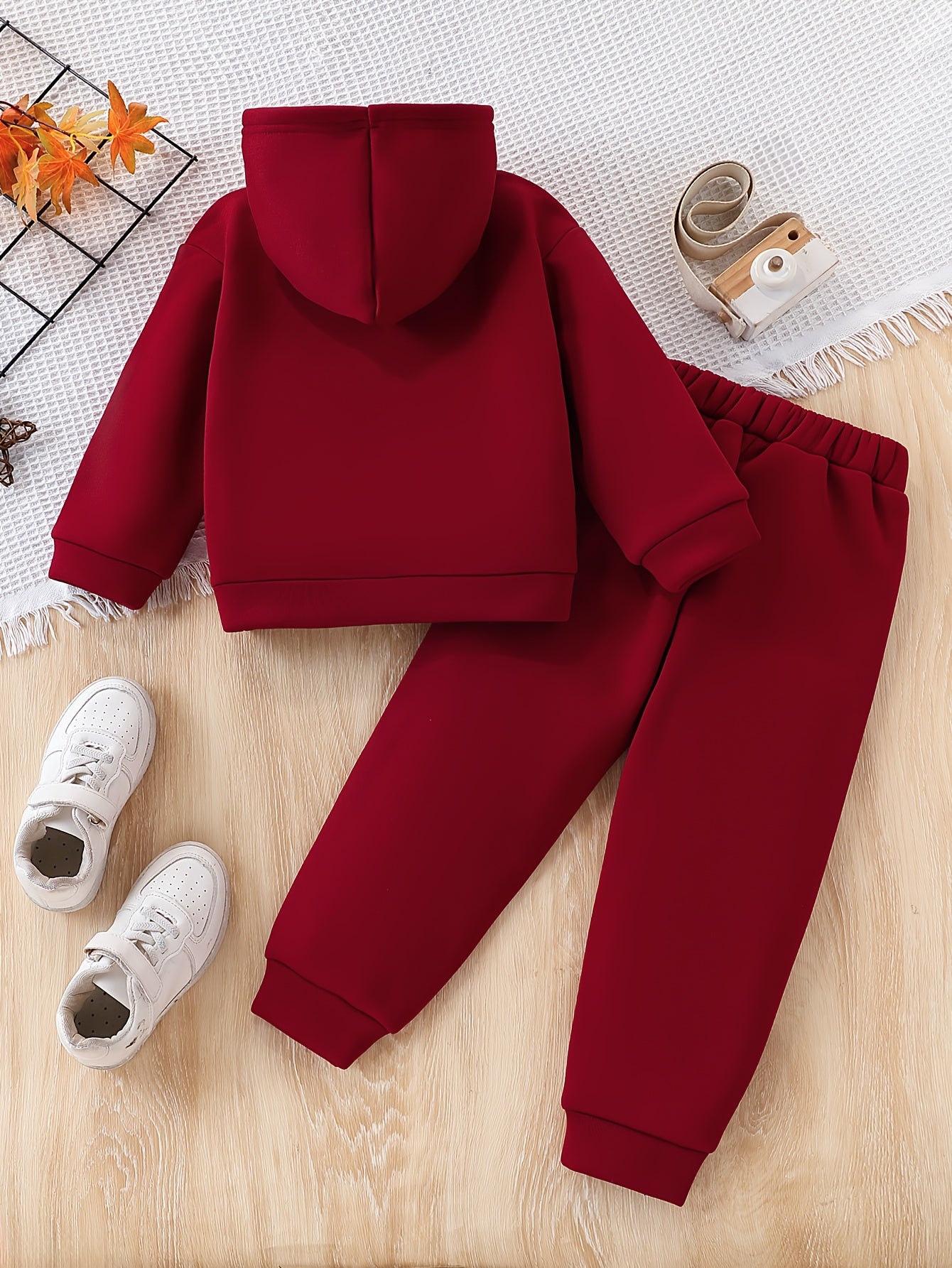2pcs Girls' Fleece Hooded Sweatsuit Set - Oversized Hoodie & Jogger Pants with Elastic Waist, Thick Warm Winter Outfit, Machine Washable Red Sweatsuit for Casual Casual Attire & Clothing (Matching Outfit) - Cozy Fleece Fabric