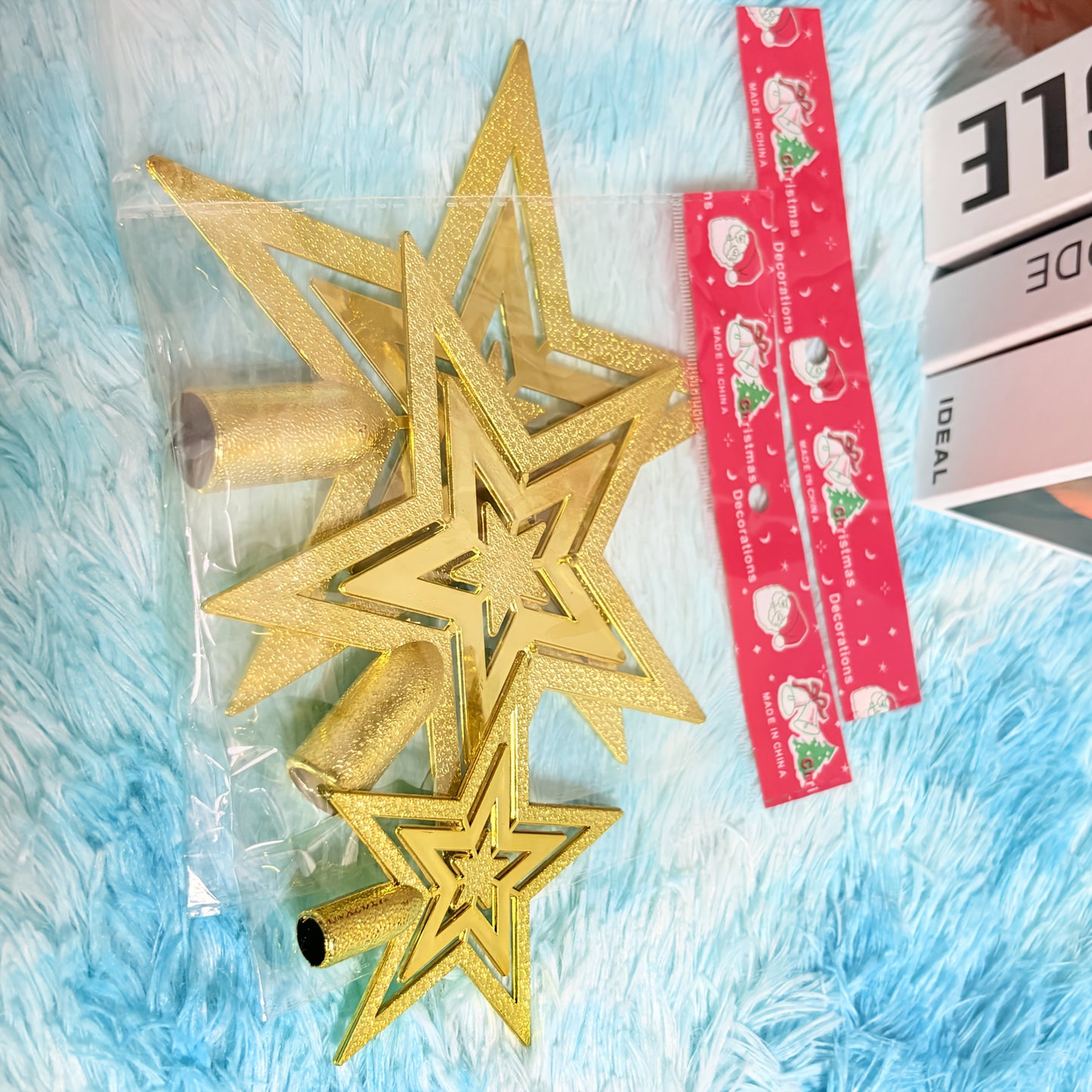 Glittering Golden Star Tree Topper - Elegant Shiny Plastic 5-Pointed Star with Sharp Tip & Stable Base, No-Electricity Christmas & Halloween Decoration for Xmas Tree, New Year's, Wedding, Birthday Party Decor - Durable Indoor