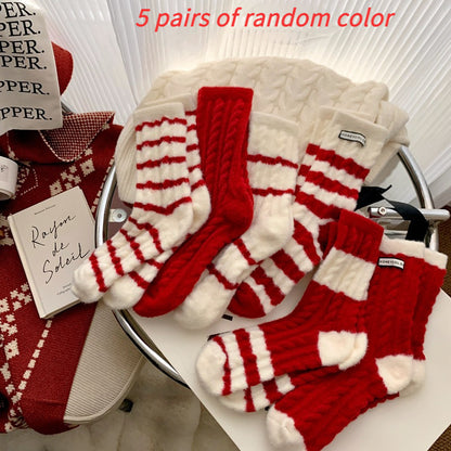 5-Pack Fashion Trendy Striped Design Festive Red New Year Floor Socks, New Autumn/Winter Style, Comfortable Soft Thickened Warm Casual Sports Outdoor Versatile Women's Terrycloth Socks,  Winter Socks, Festive Socks, Stylish S