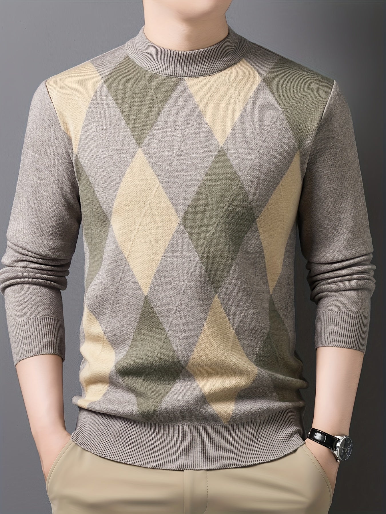 The New Autumn And Winter Collection Features a Men'S Long-Sleeve Knitted Pullover with a Zipper Design And Ribbed Round Neck. This Casual And Stylish Sweater Is Versatile for Daily Wear in The Fall And Winter, Suitable for L