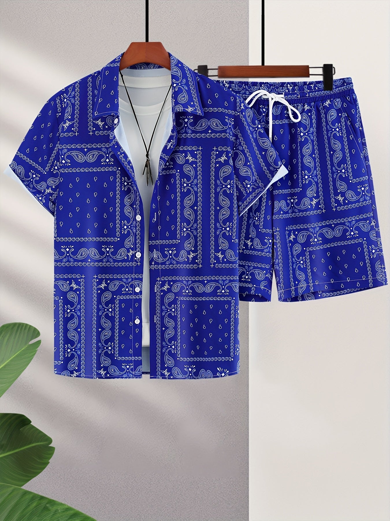 Men's Paisley Print Short Sleeve Shorts Single Button Shirt Suit with Elastic Cord and Pockets